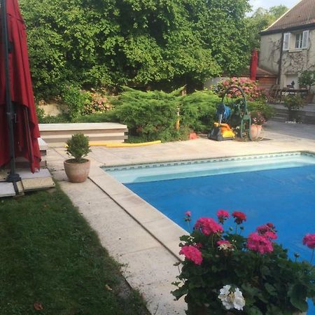 Chaumes-en-Brie Chambres D Hotes Chez Francoise Et Michel Piscine 4 Chambres 8 Lits المظهر الخارجي الصورة