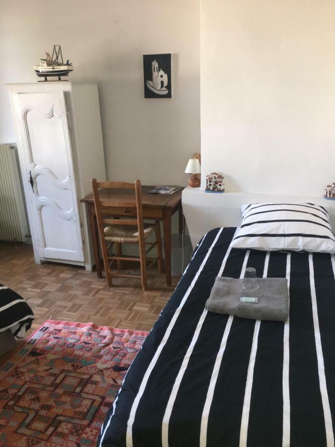 Chaumes-en-Brie Chambres D Hotes Chez Francoise Et Michel Piscine 4 Chambres 8 Lits المظهر الخارجي الصورة