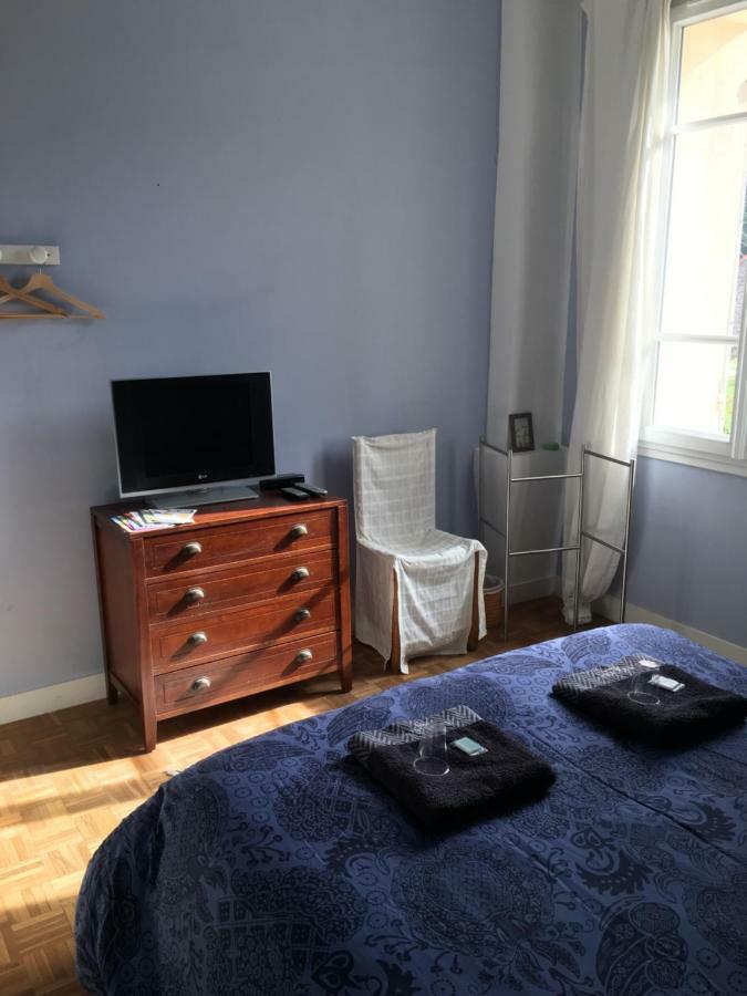 Chaumes-en-Brie Chambres D Hotes Chez Francoise Et Michel Piscine 4 Chambres 8 Lits المظهر الخارجي الصورة